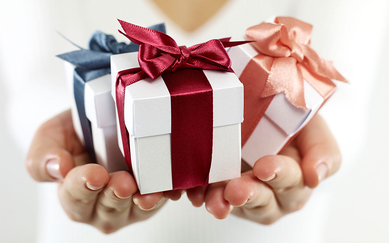 giving a gift to your spouse