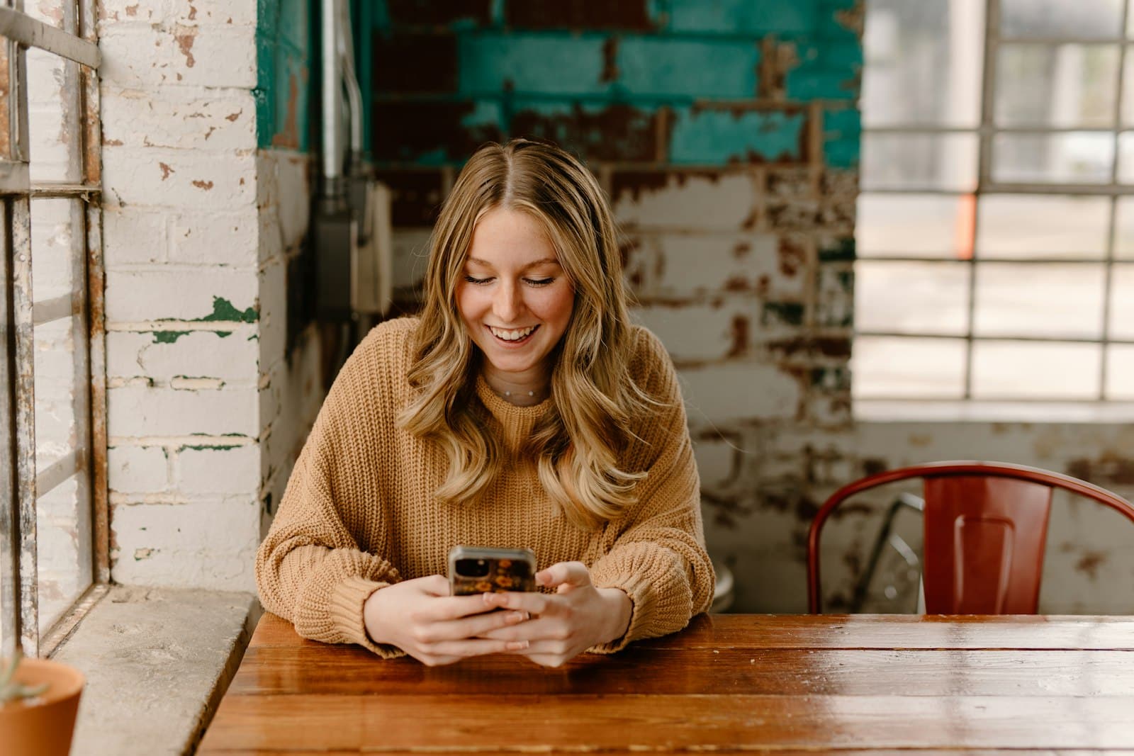 75 Romantic Texts for Your Spouse (Sweet, Flirty and Cute)