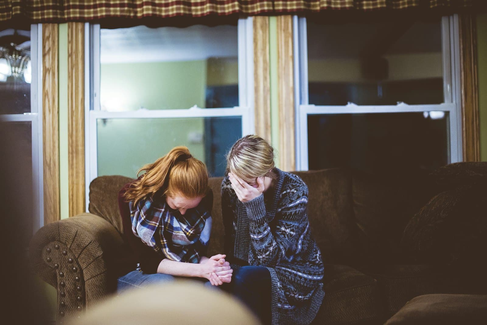 How to Support Your Husband When He’s Hurting: 10 Ways