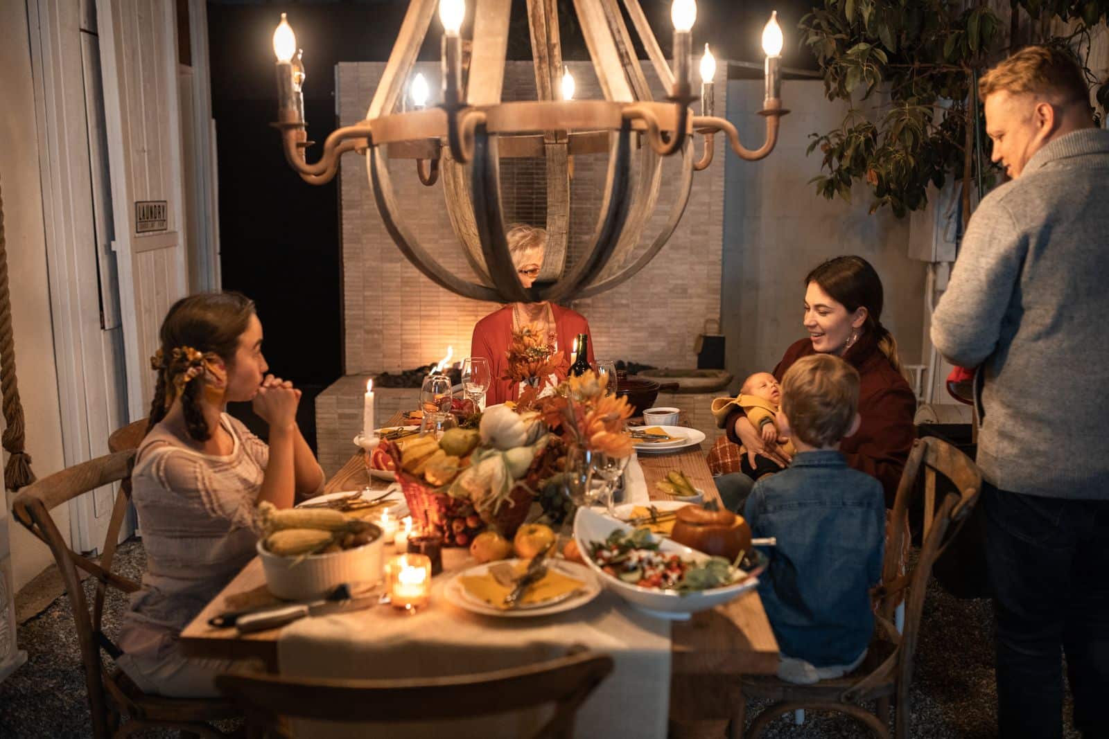 Thanksgiving With In-Laws: How to Survive (and Even Enjoy) It as a Couple